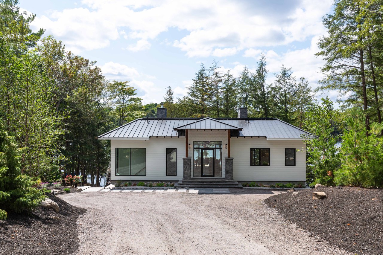 KINGSETT ROAD, Lake Rosseau