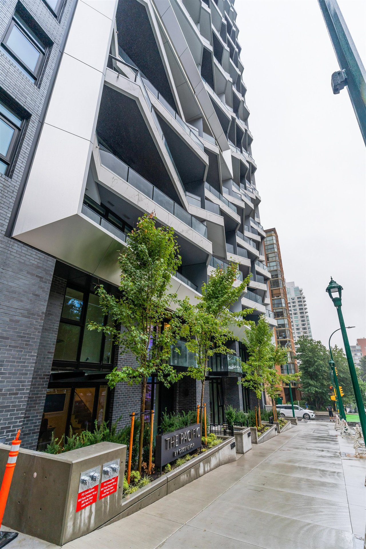 889 Pacific St, #503