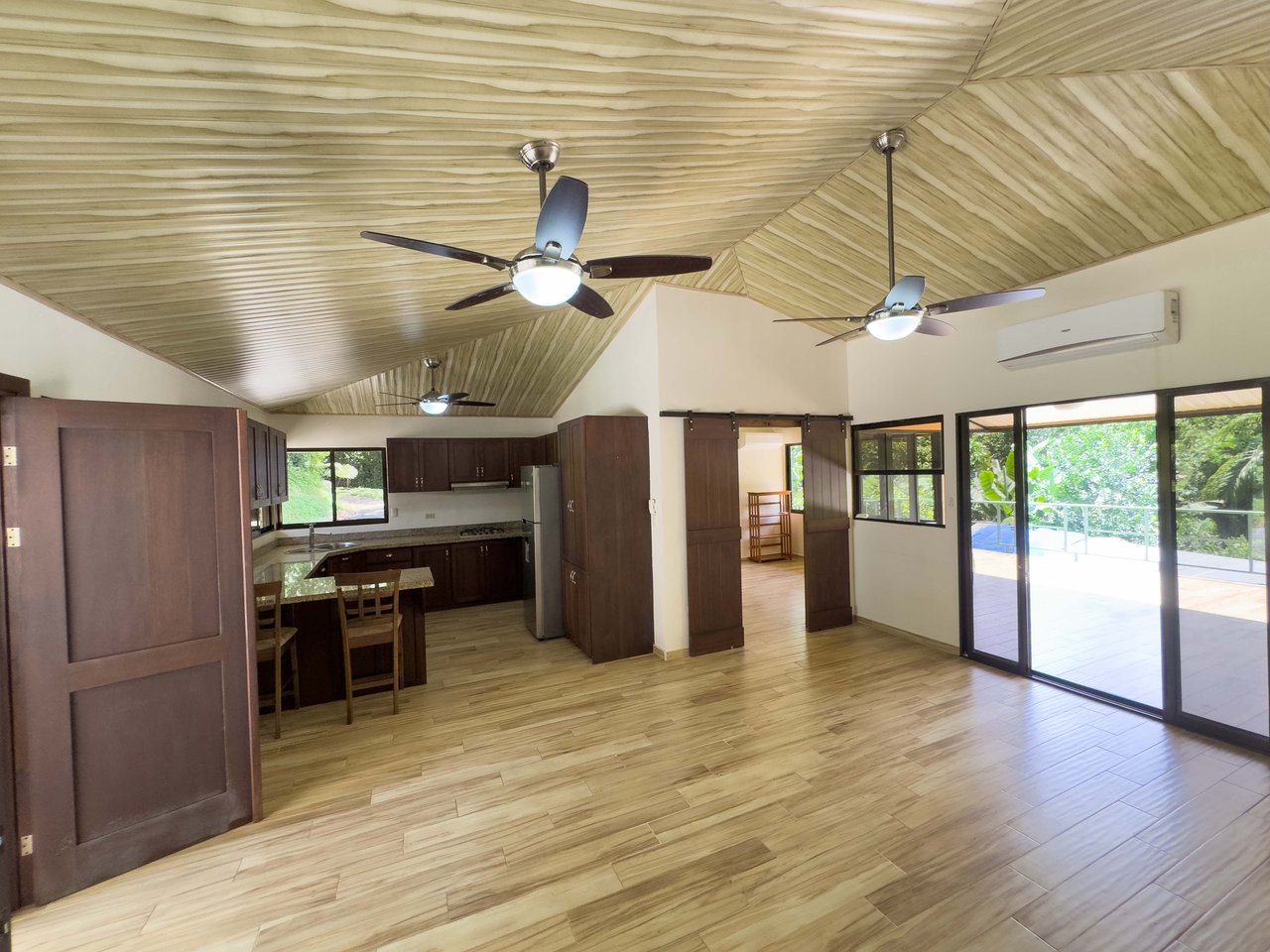 Valley of the Horses , Multi-Home Mountain Retreat -Dominical