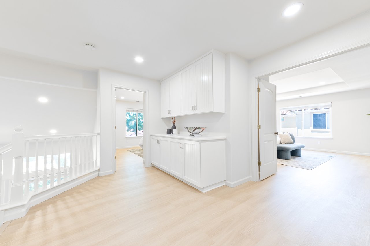 5947 Pala Mesa Dr