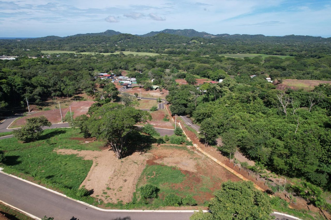 Alma Verde Lot #21 | Prime 846 m² Lot in Alma Verde – Gated Community Just Minutes from Tamarindo & Playa Flamingo