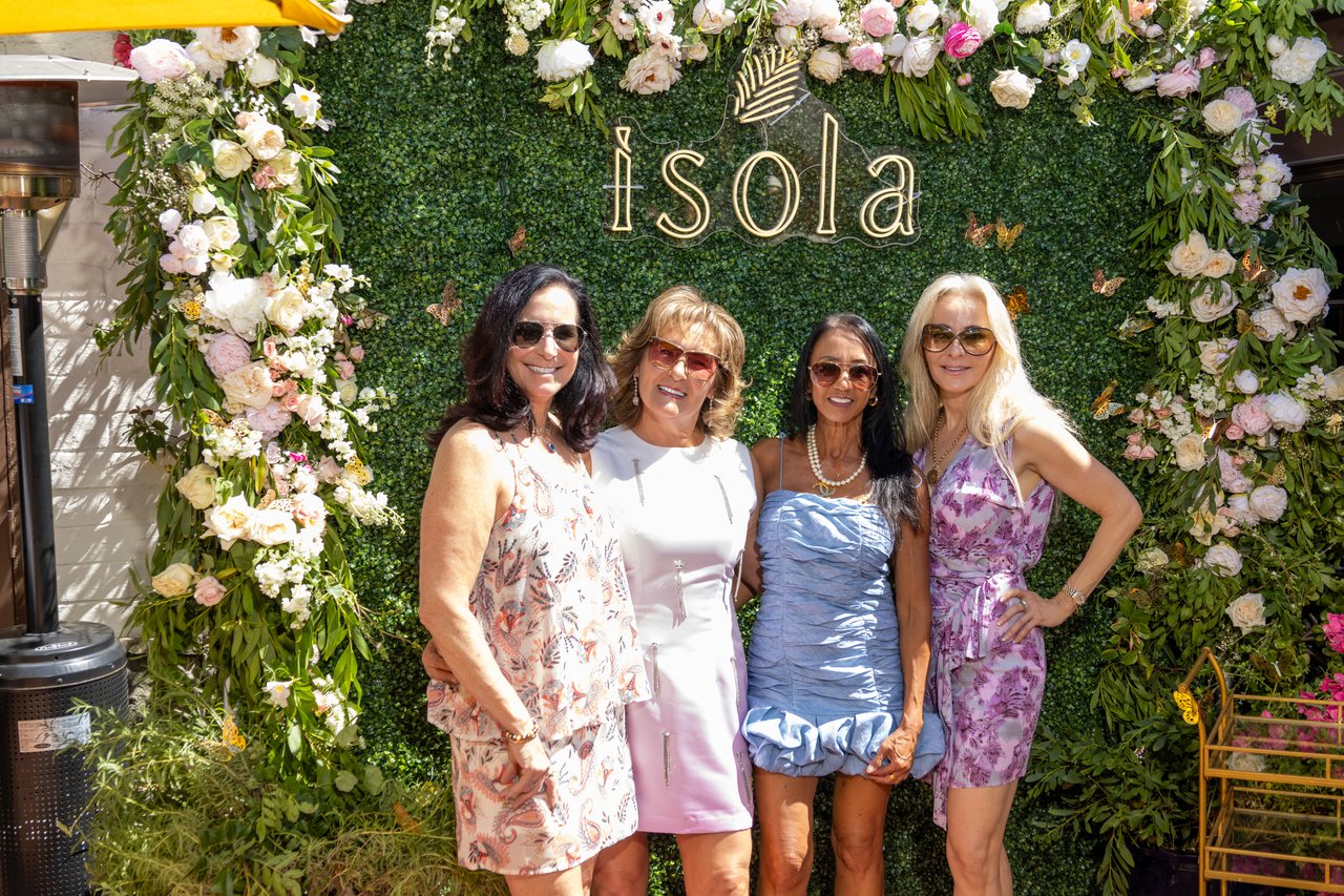 Fleurs, Friends & Fashion in Bloom 