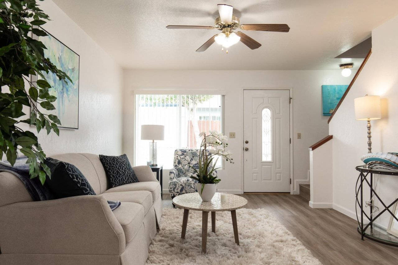 3157 Lynscott Drive, #7