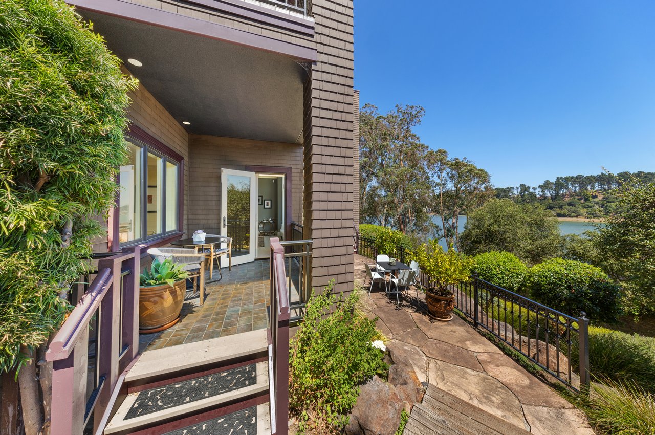 62 De Silva Island Drive Mill Valley