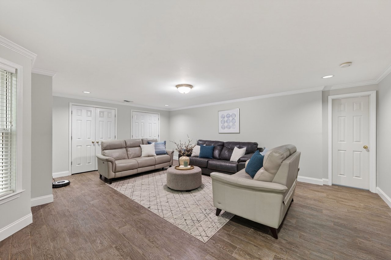 880 Hampton Bluff Drive