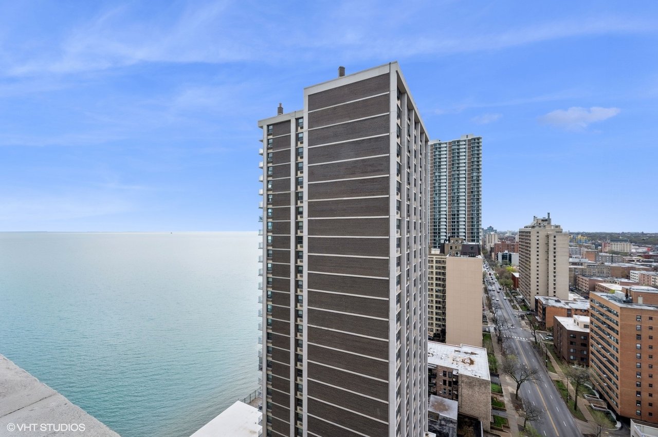6157 N Lake Shore Drive 