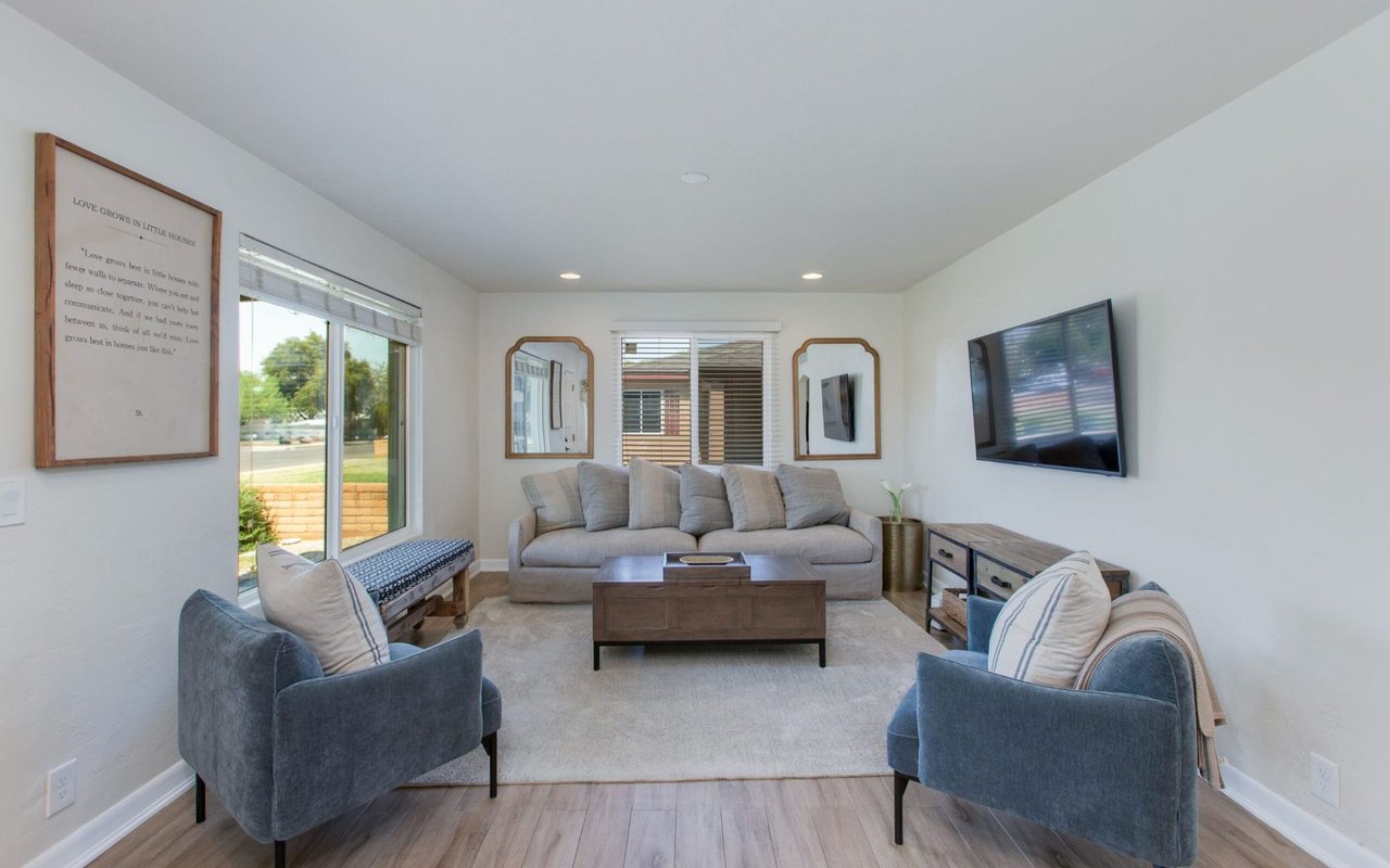 2438 E Indianola Ave.