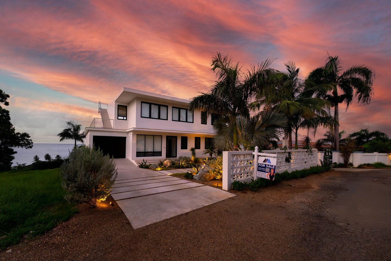 Casa Azul, Rincón PR                  Luxury Modern Hilltop & Ocean Views