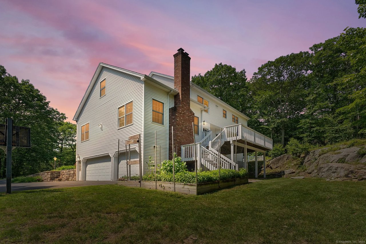 16 Pinewood Drive