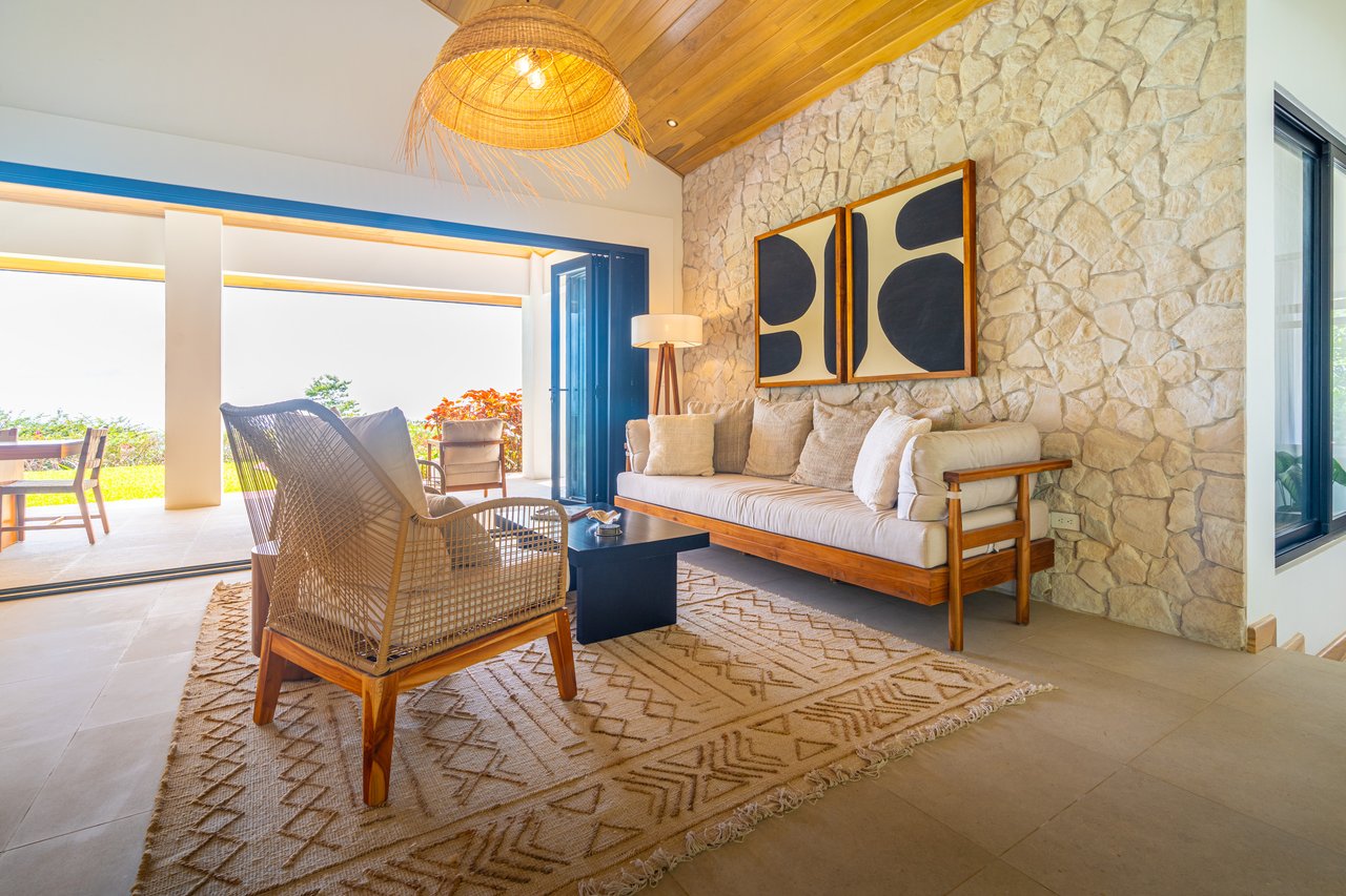 Casa Otra Vida – A Private Jungle Retreat with Ocean Views & Off-Grid Luxury