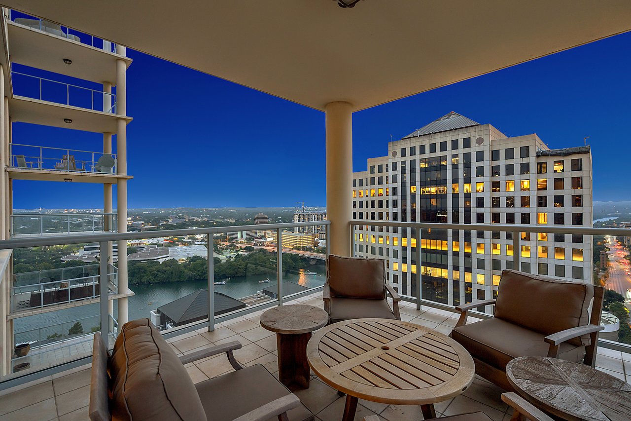 98 San Jacinto, #2002