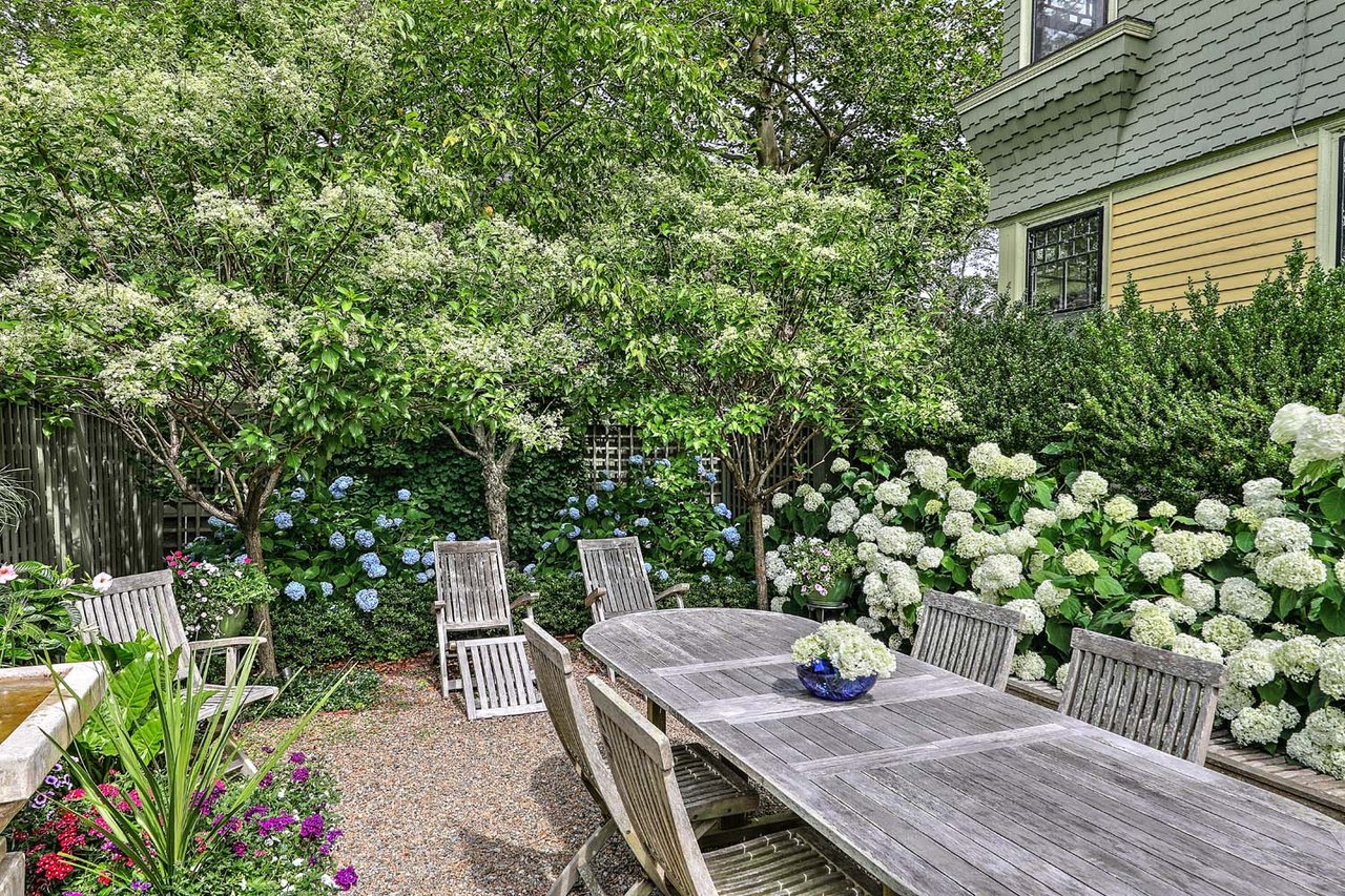26 Diman Place