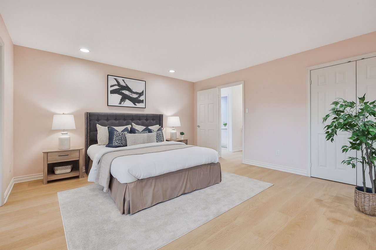 78 West River Street, Oakville