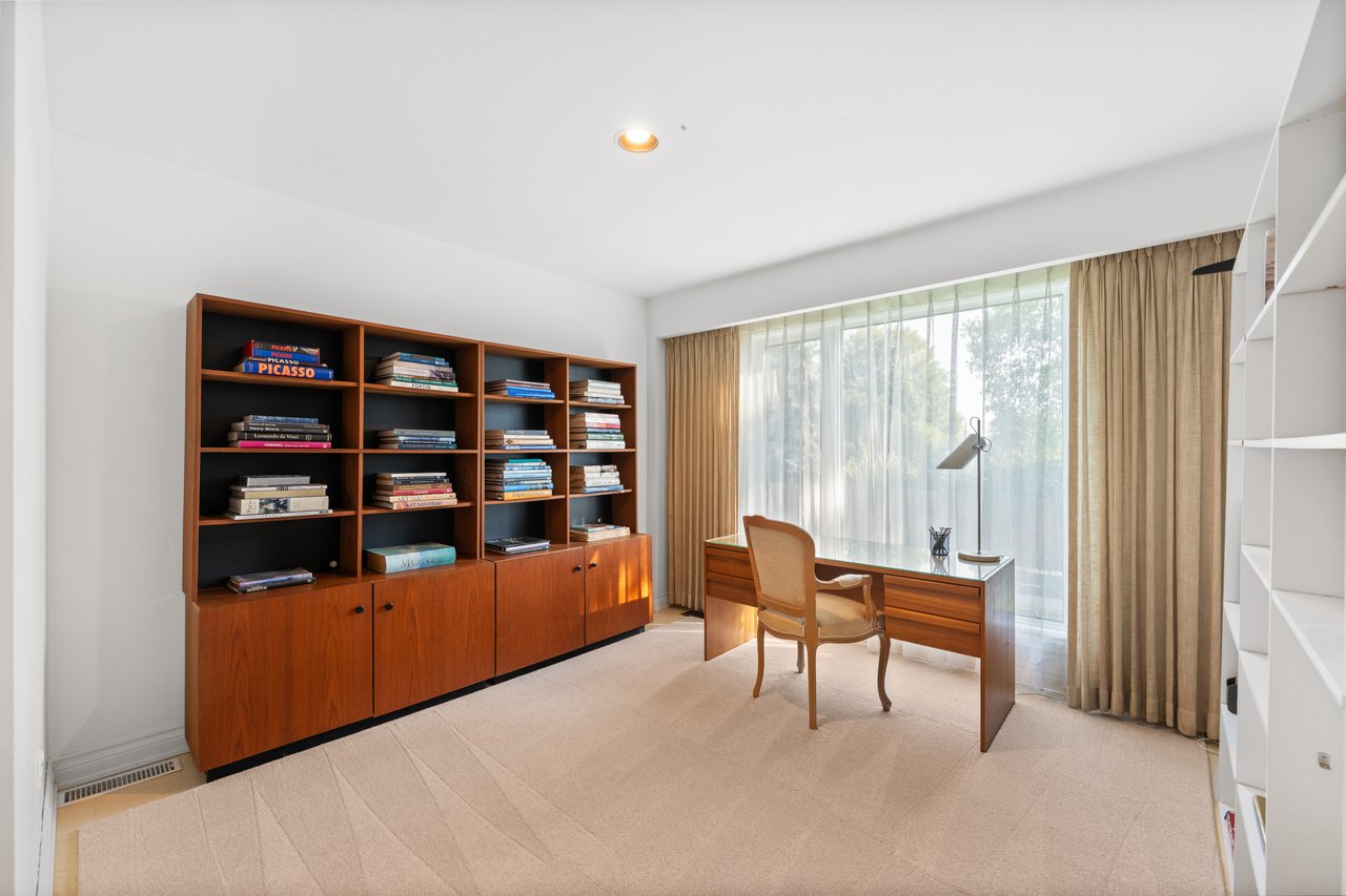 20 Arkendo Drive, Oakville