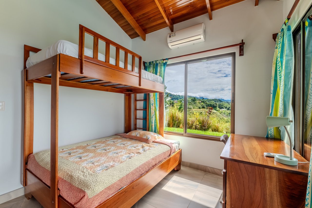 Casa Jean, Window of the Soul 