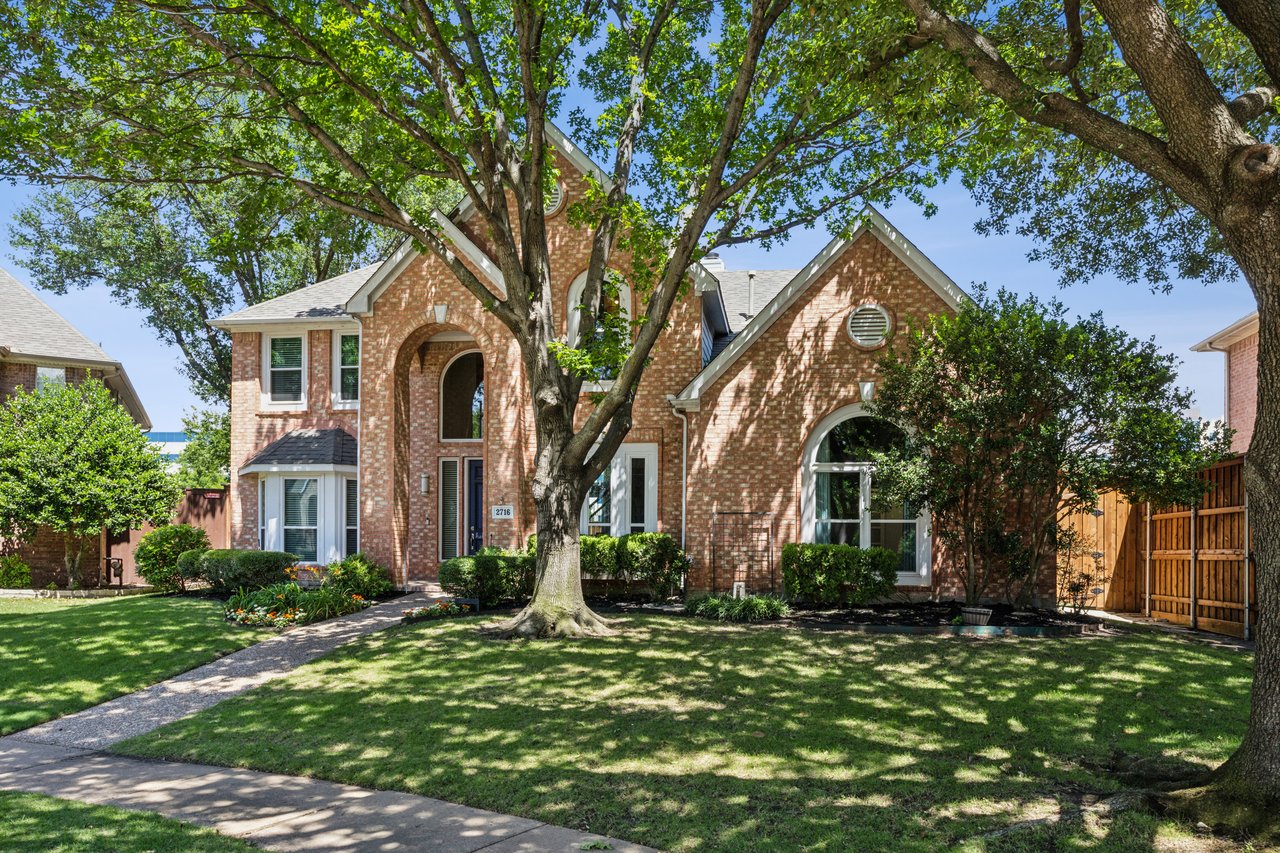 2716 Meadow Hills Lane