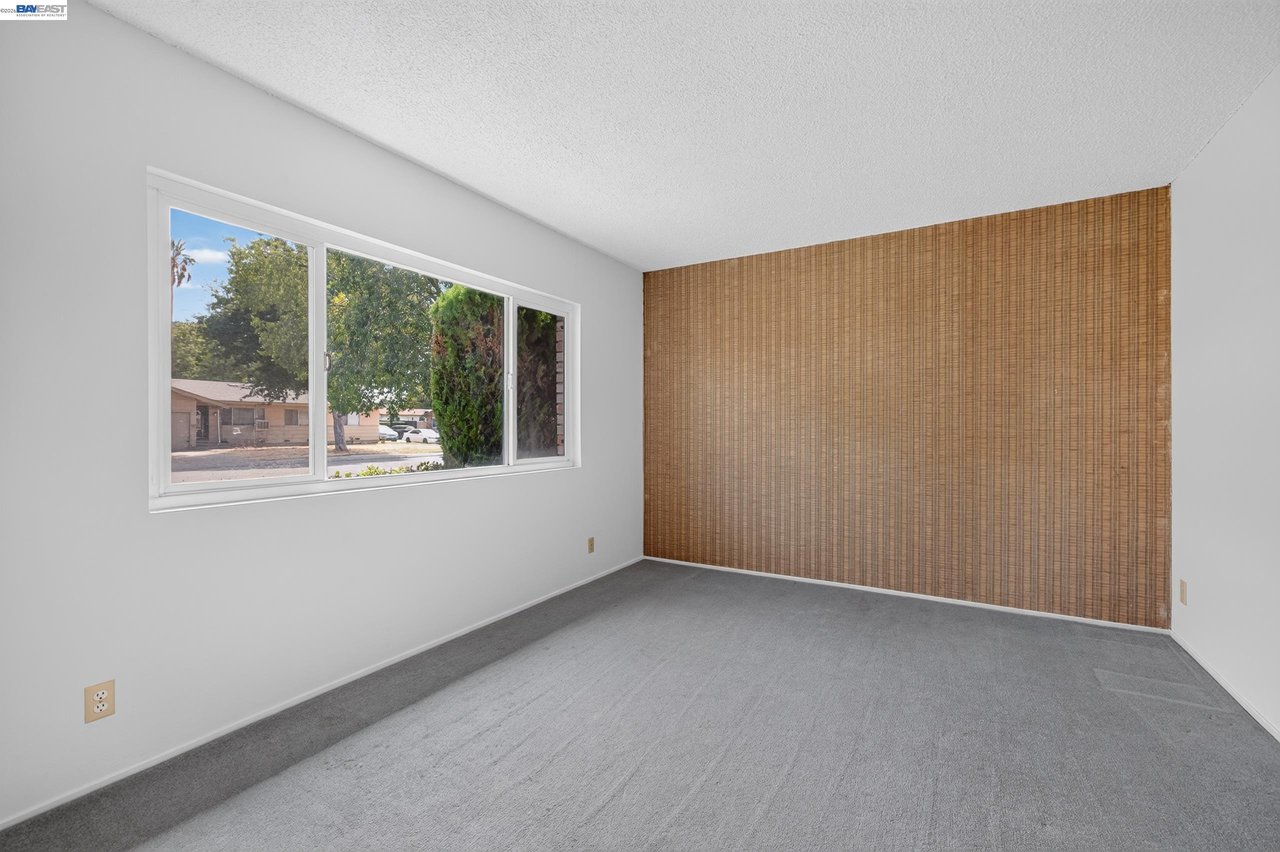 421 East Serrano Way