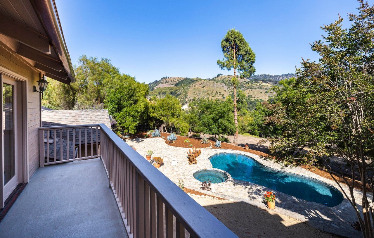 10901 Creek Rd