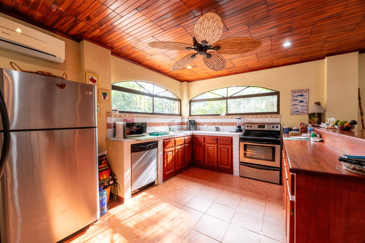 Fully Furnished 3-Bedroom Home in Tinamastes | 0.4 Acres