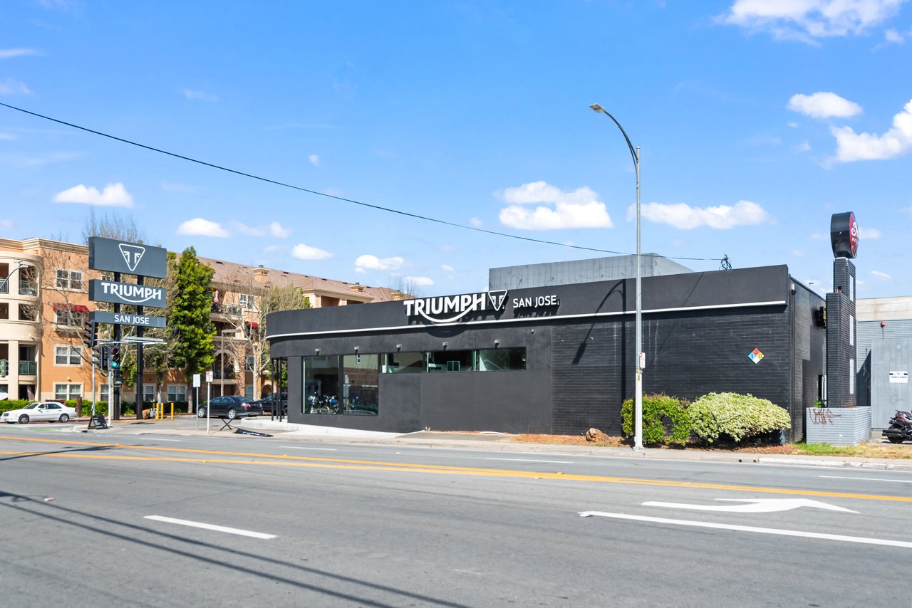 2 AUTO DEALERSHIP BUILDINGS FOR SALE
