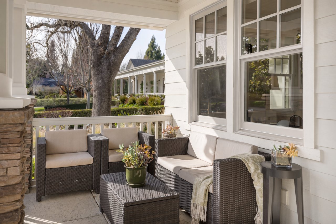 724 Charles Van Damme Way