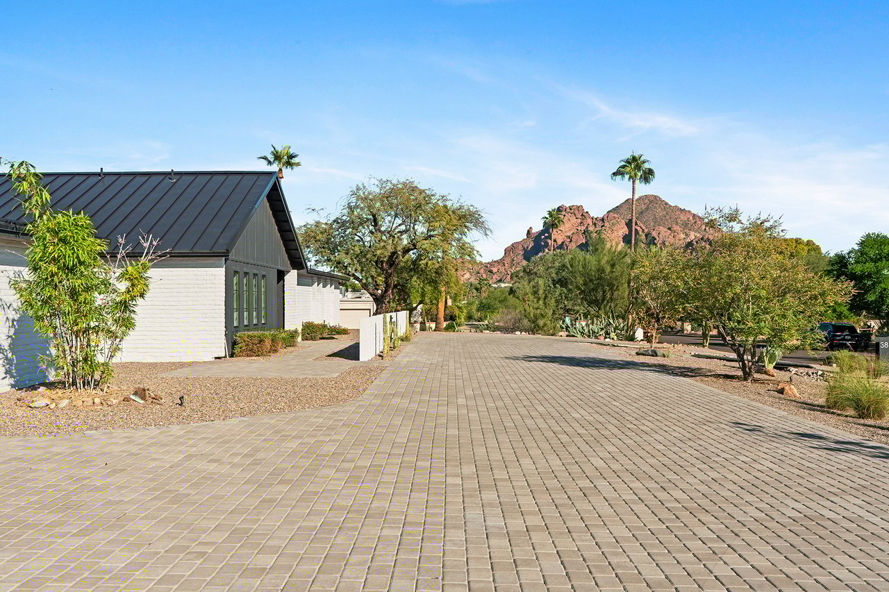 3842 E SAN MIGUEL Avenue, Paradise Valley