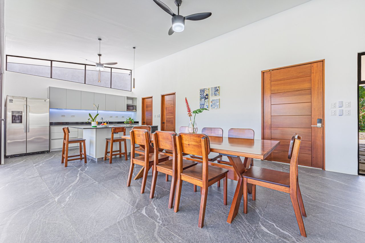 STYLISH 3 BED, 3 BATH BRAND NEW VILLA IN UVITA.