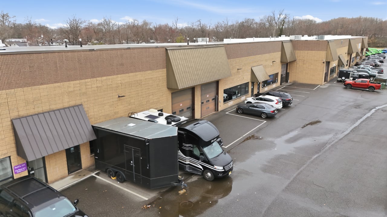 Cannabis-Approved Industrial Opportunity | 10,000 SF