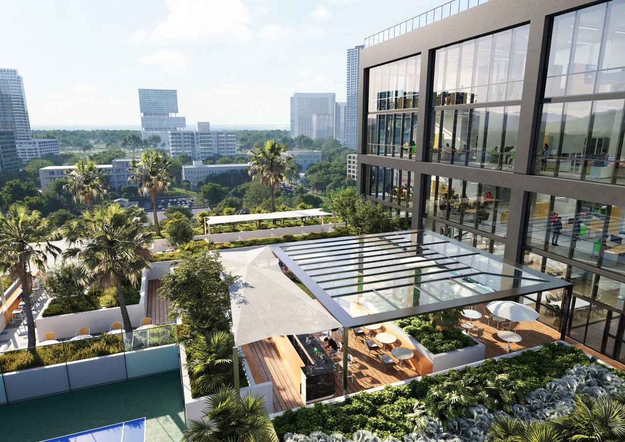 August 2025 | 41-Story Edgewater Tower Nears Topping Off in Just Weeks