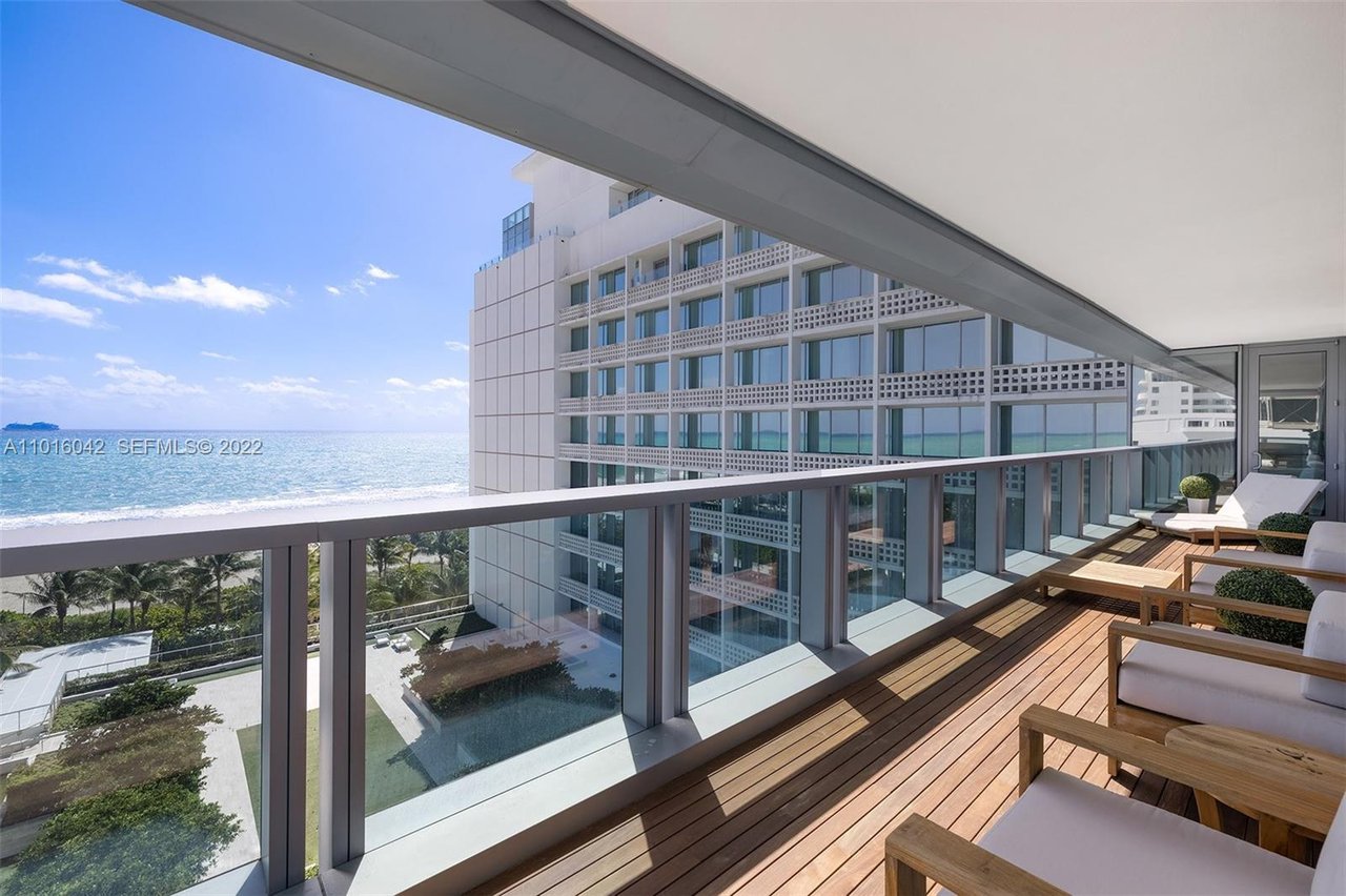 2901 Collins Ave, #901