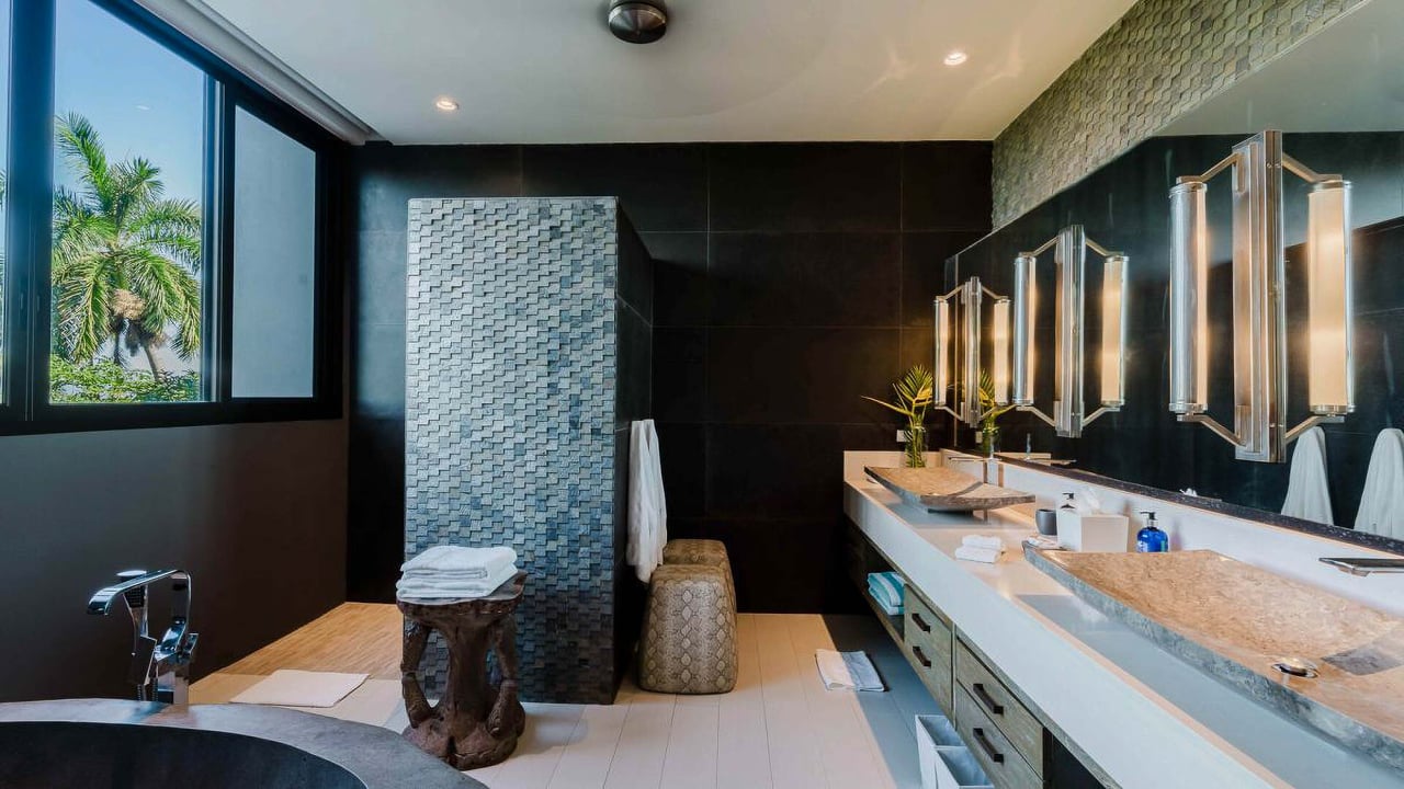 Mirazul, Hill Top Luxury Estate