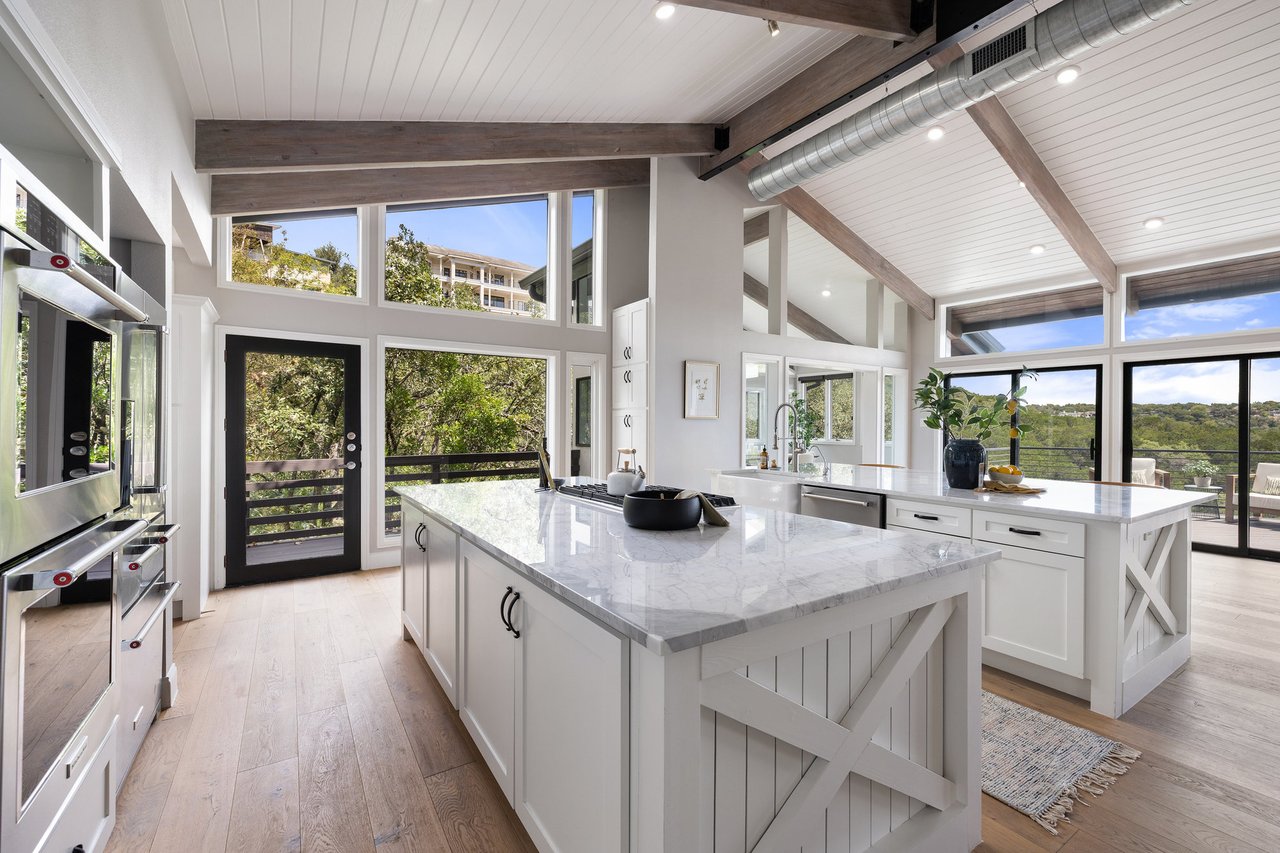 6905 Ladera Norte | Contemporary Northwest Hills Estate