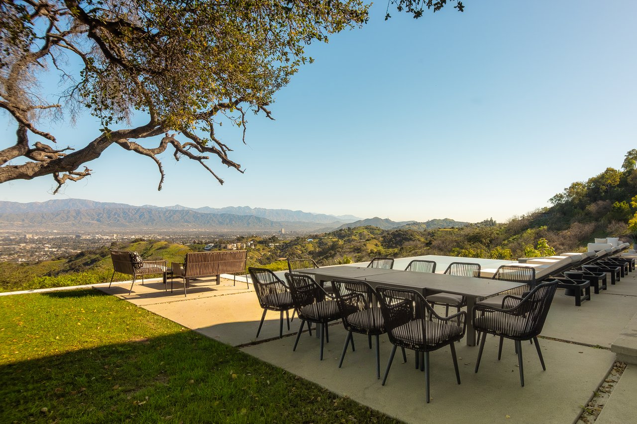 13331 Mulholland Dr, Beverly Hills