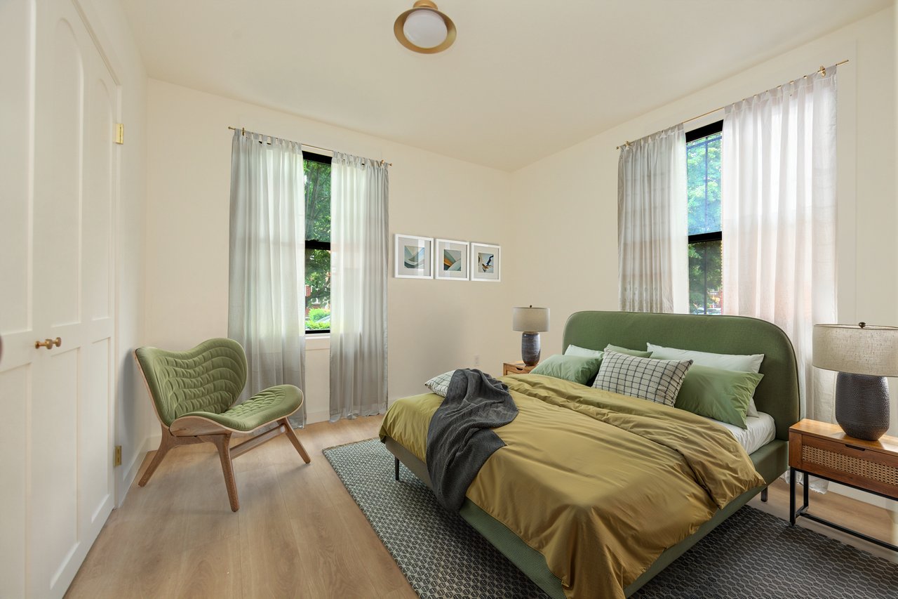 3978 47th St - Sunnyside Gardens