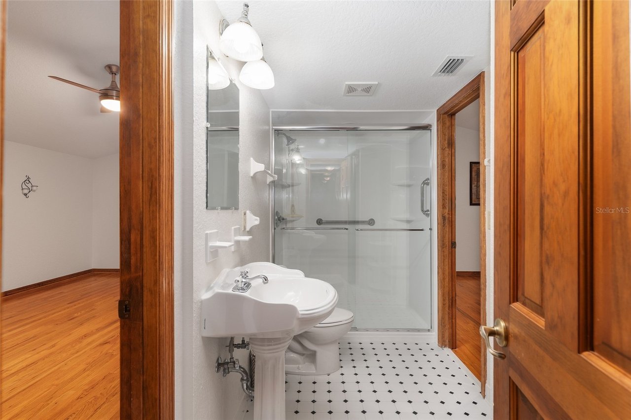 10745 SE Sunset Harbor Rd