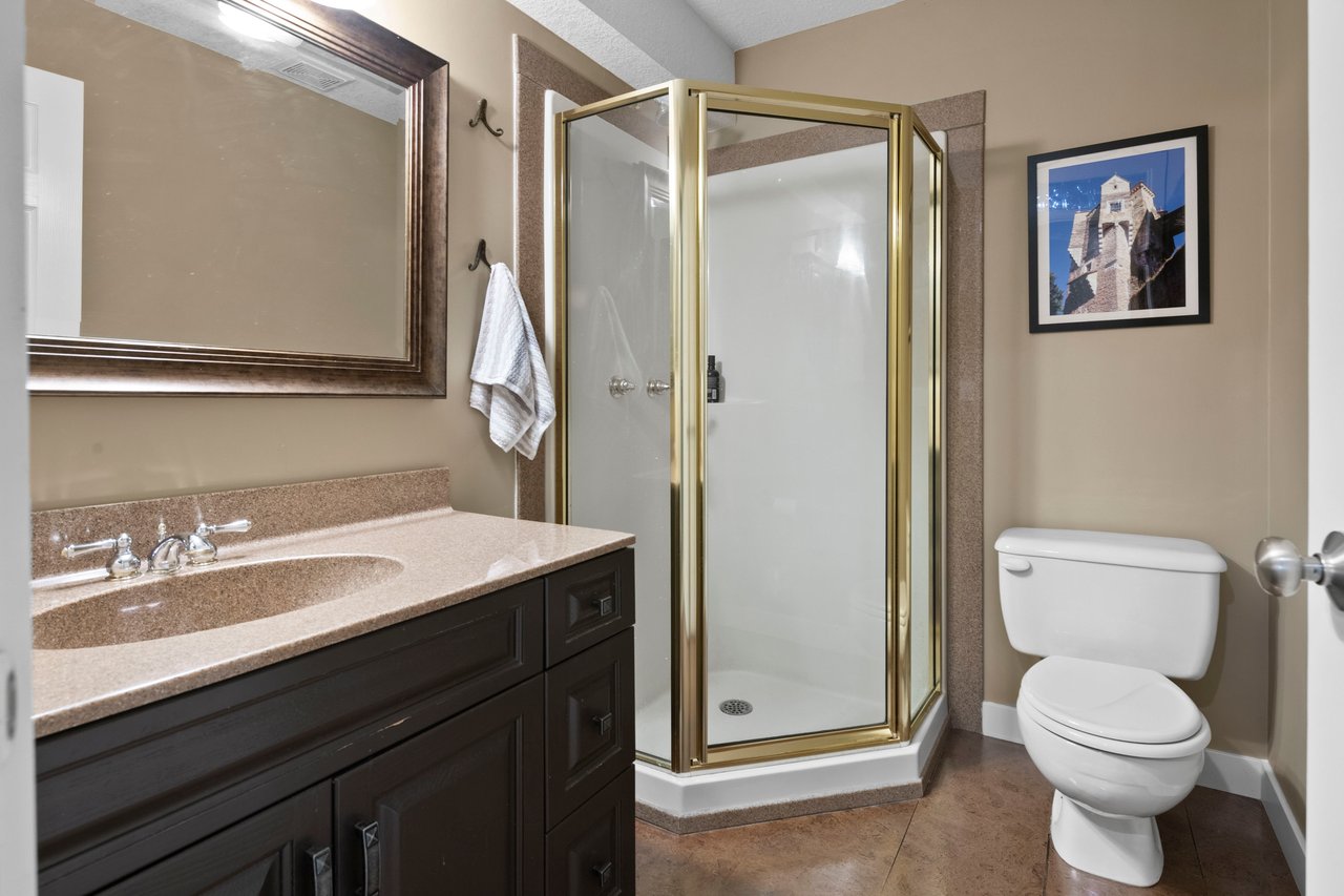 7 Valley Creek Bay NW