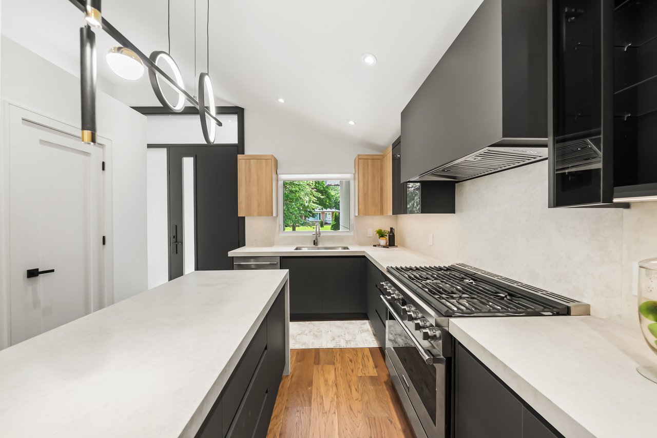 1495 Thetford Crt