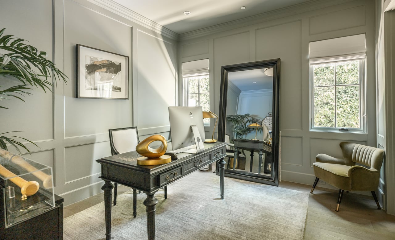 10439 Valley Spring Ln, Toluca Lake