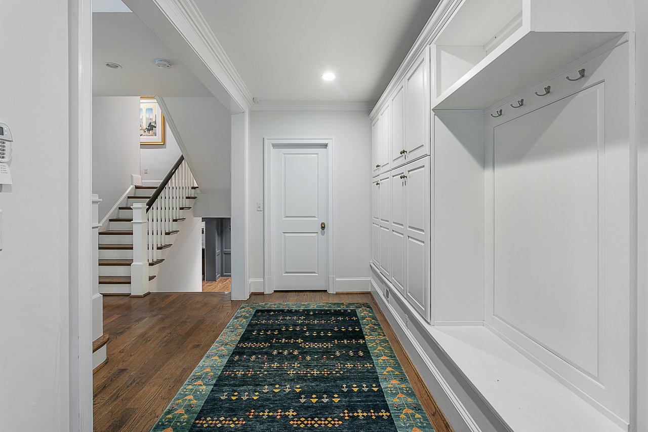 5025 Linnean Ave NW, Washington, DC 20008