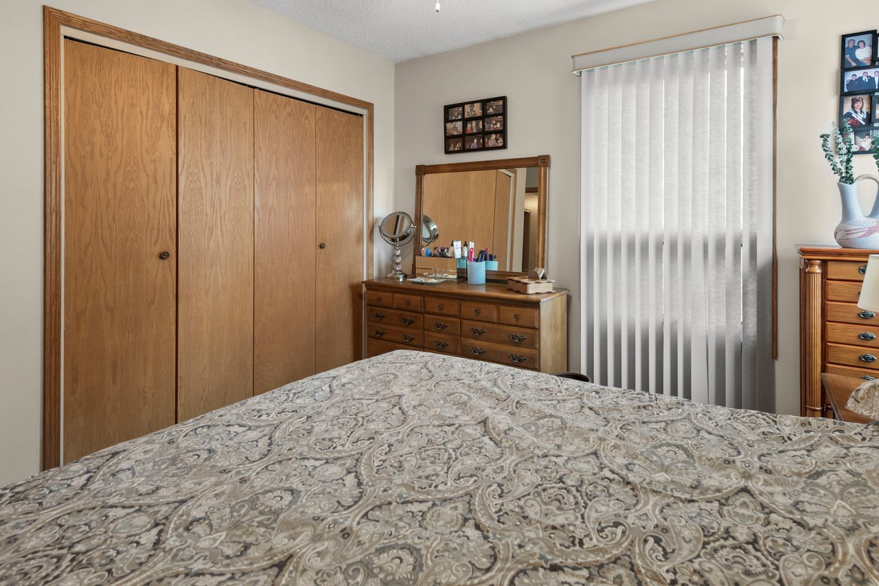 544 Blackthorn Road NE Unit: 1404