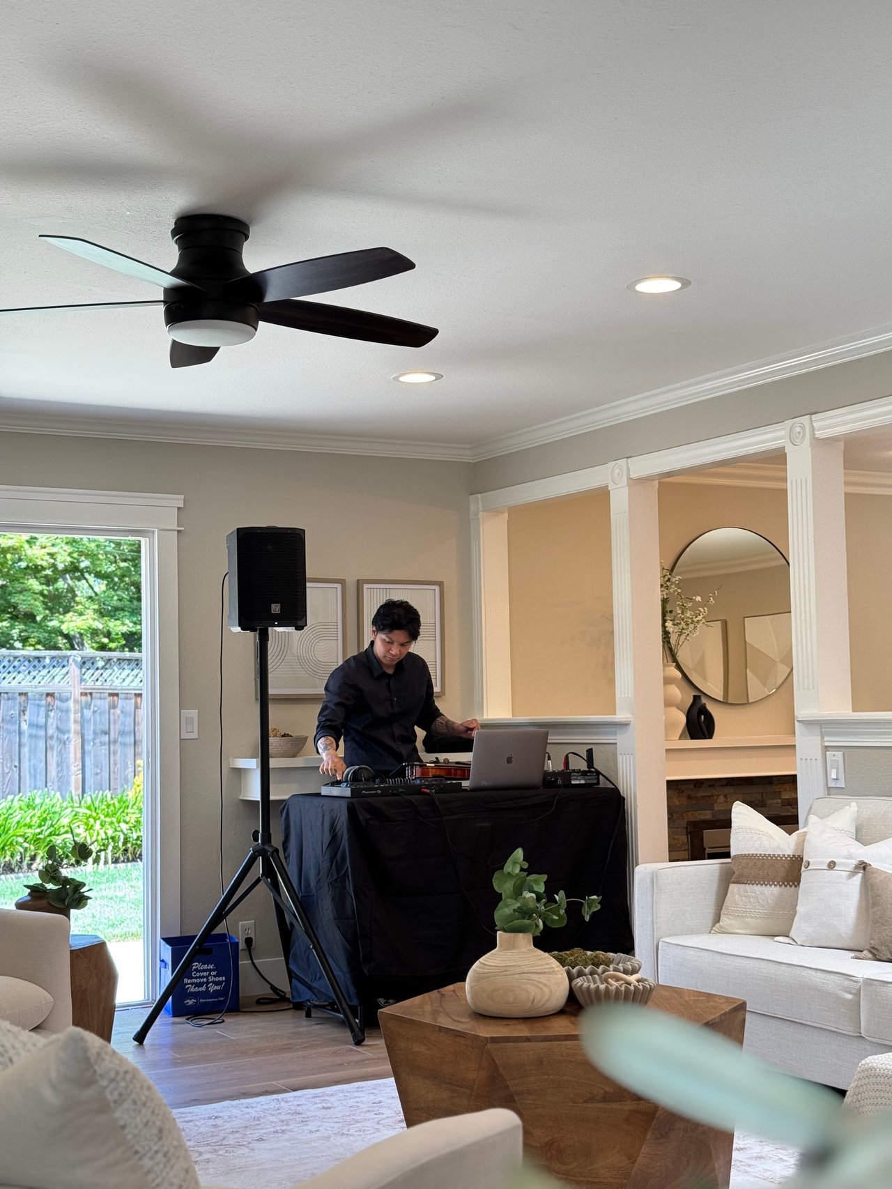 Live Violin with Electrifying DJ Remixes