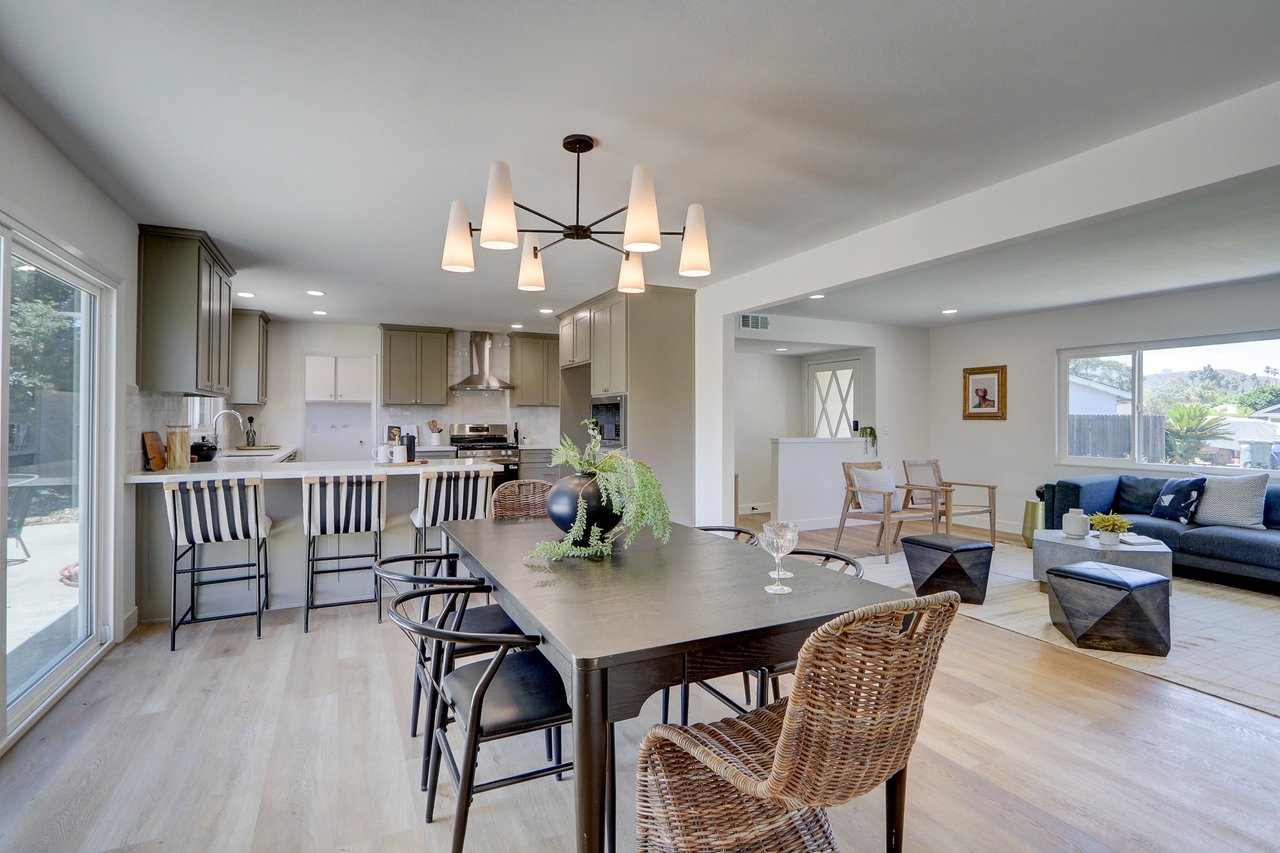476 Jeanne Ct
