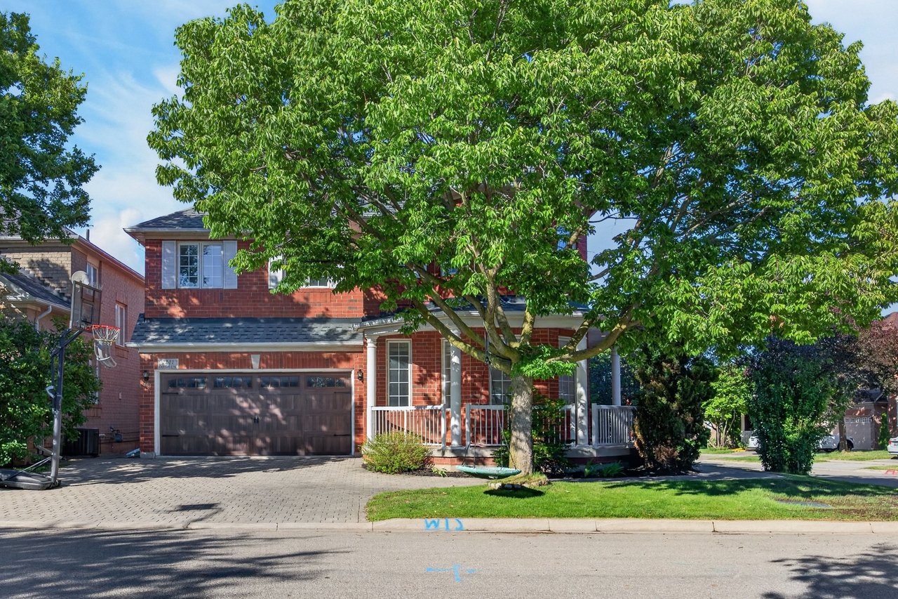 2201 Lapsley Crescent, Oakville