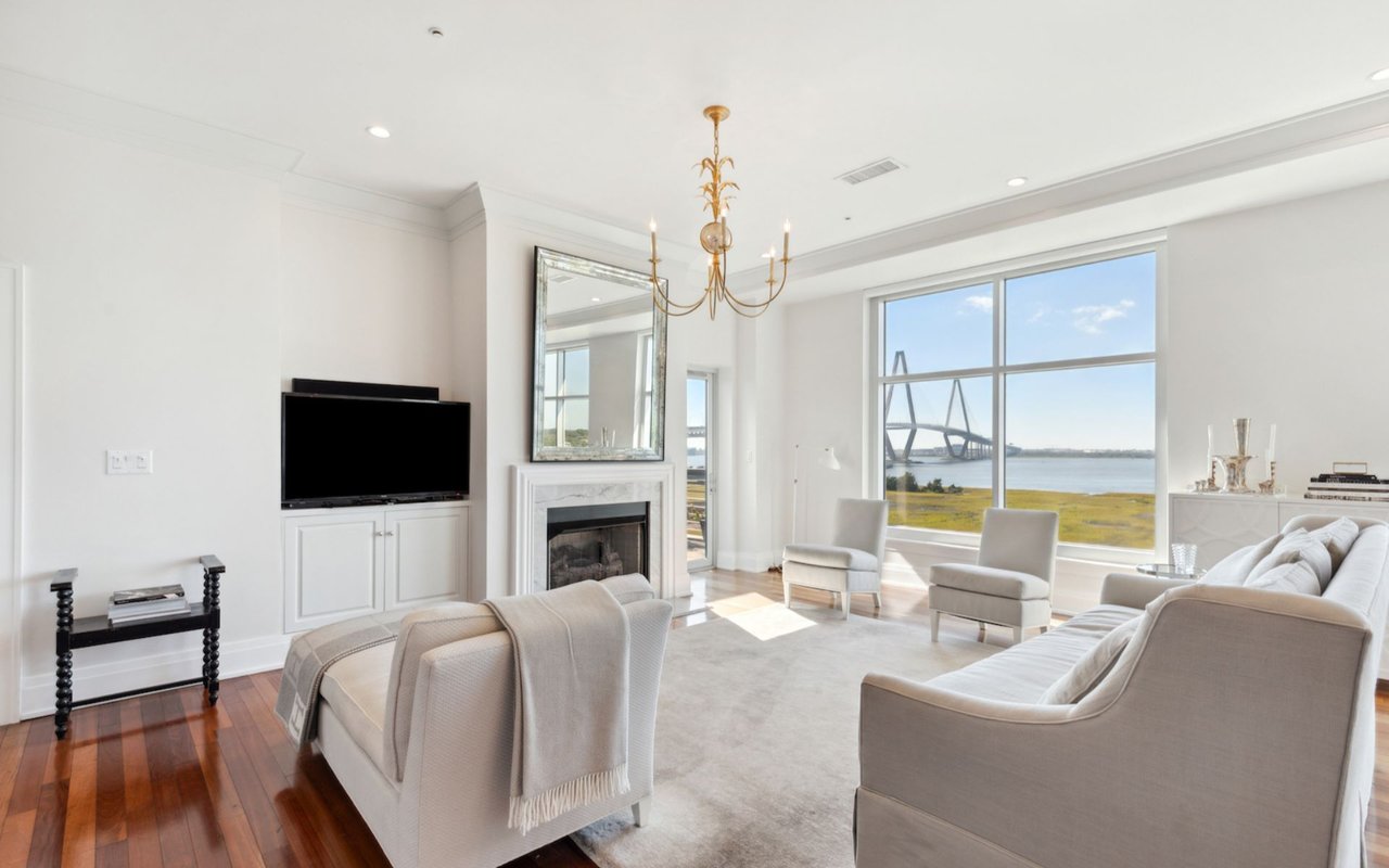For Sale – Stunning Condominiums