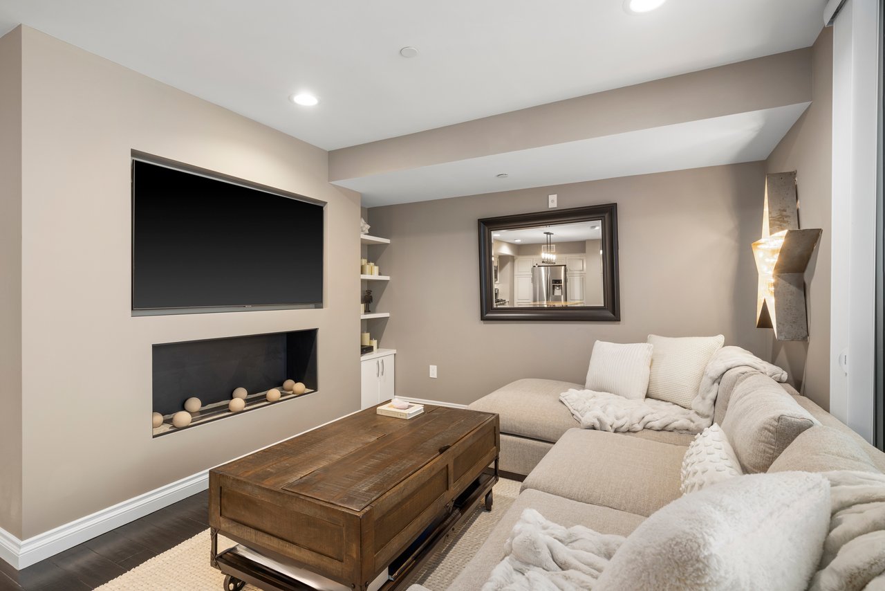 1544 7th St #6A, Santa Monica