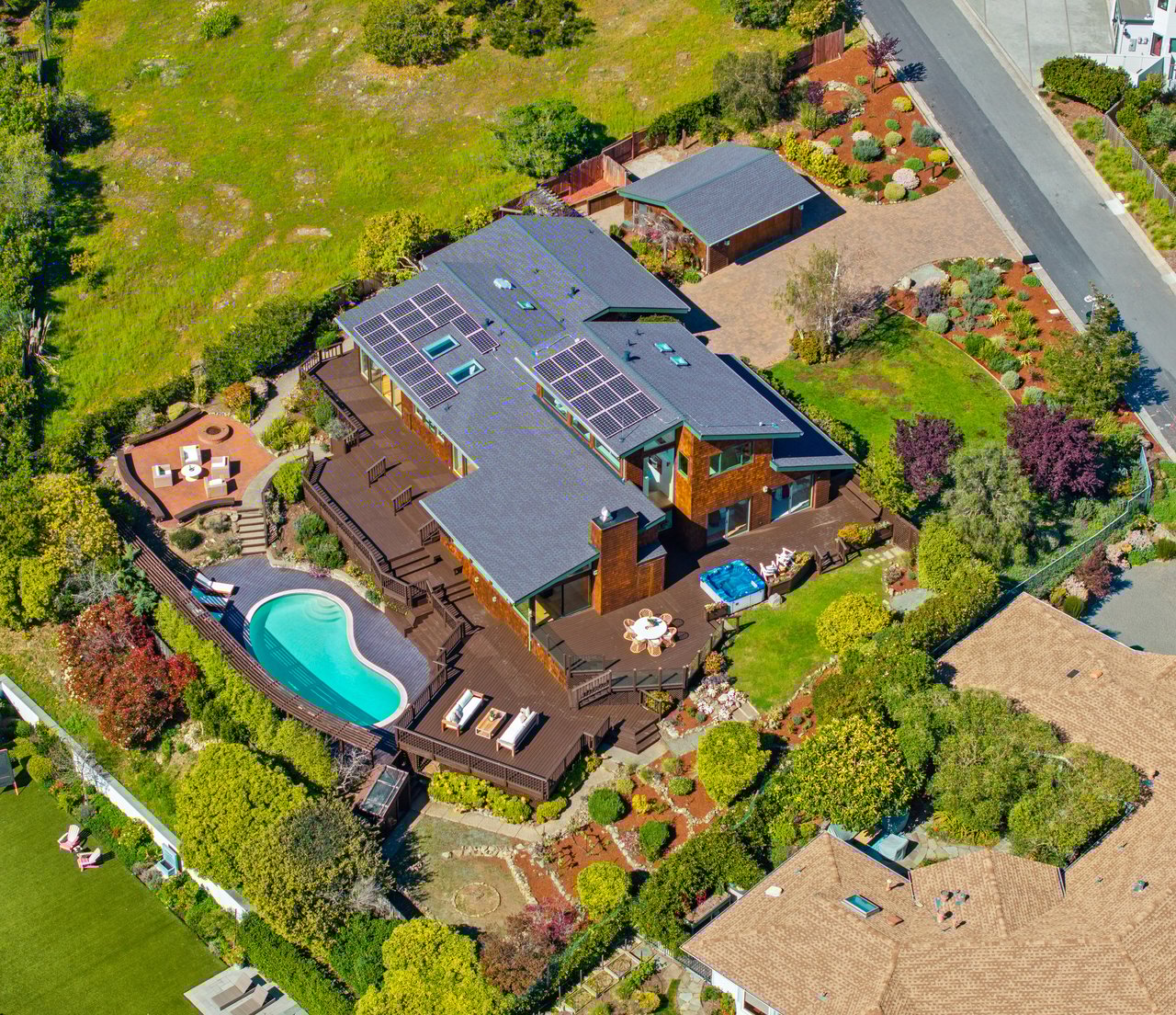 Sweeping Views of San Francisco and the Golden Gate Bridge