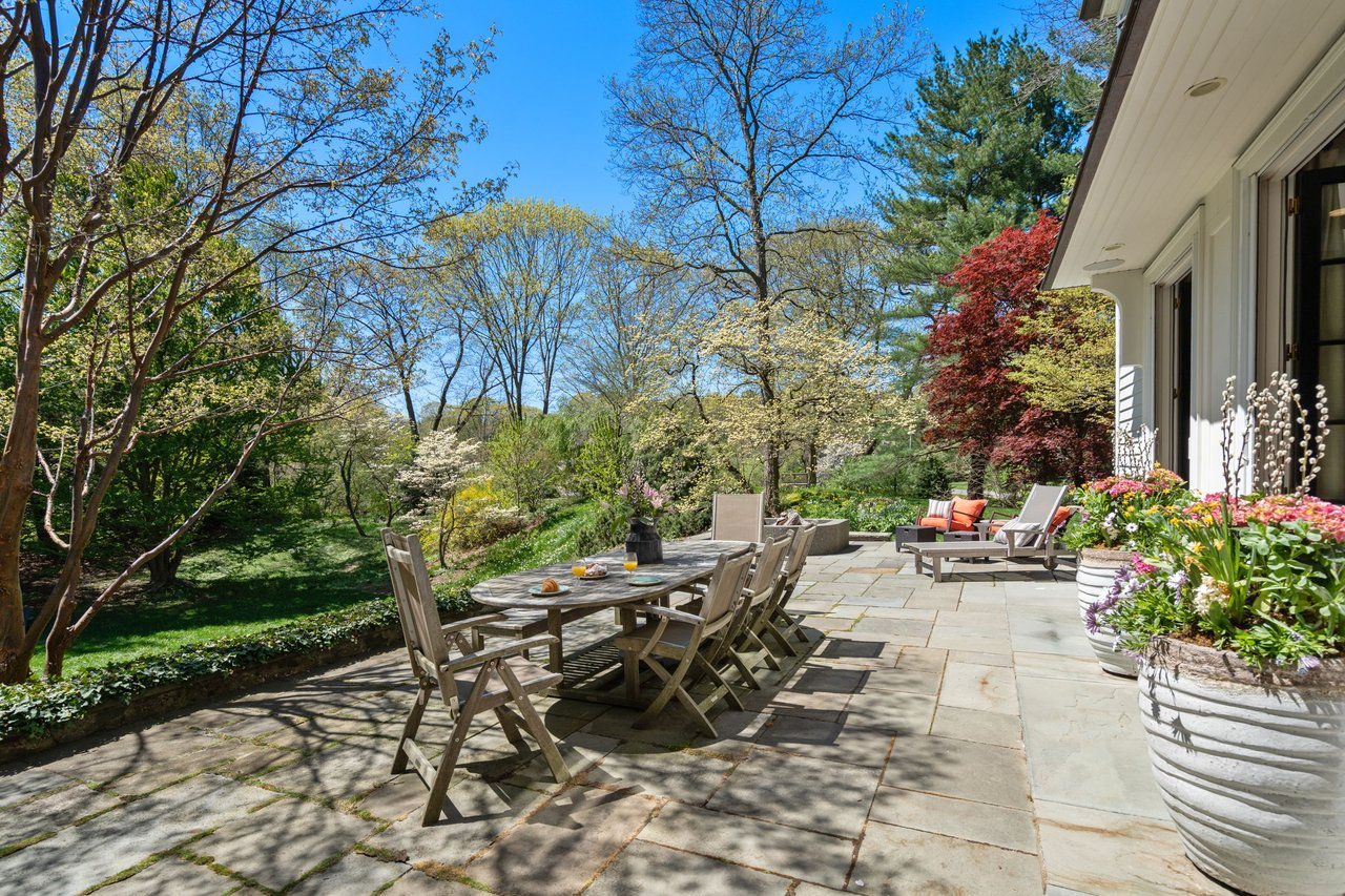 Renovated Georgian Colonial 