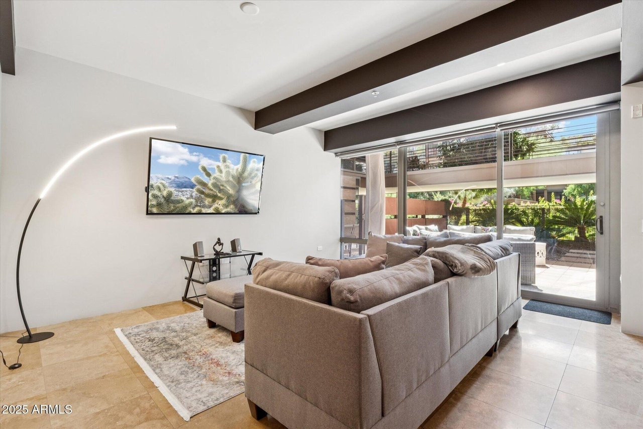7161 E Rancho Vista Dr, #1003