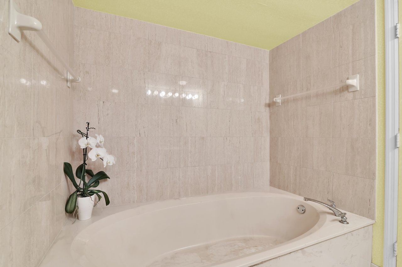 120 SE 5th Ave, Unit 331