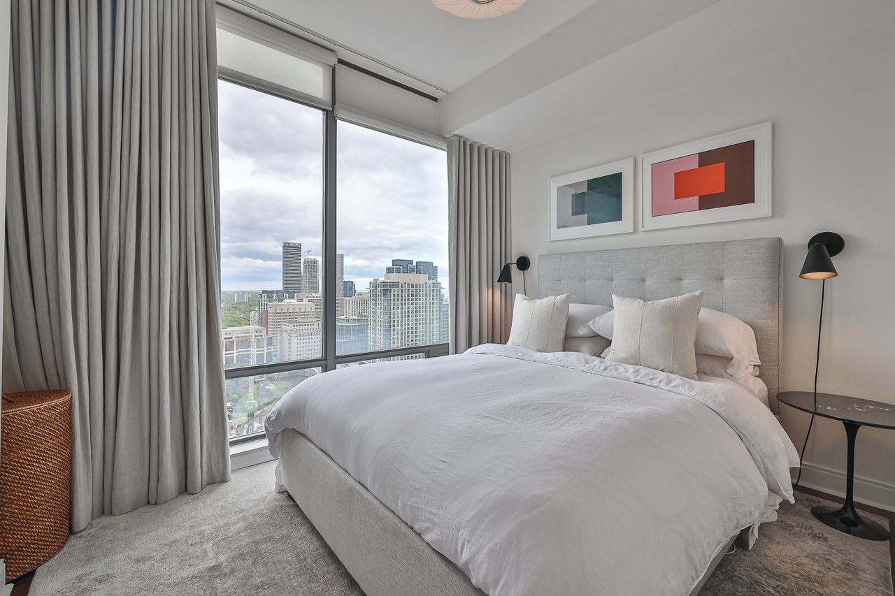 SOLD: Luxury Living